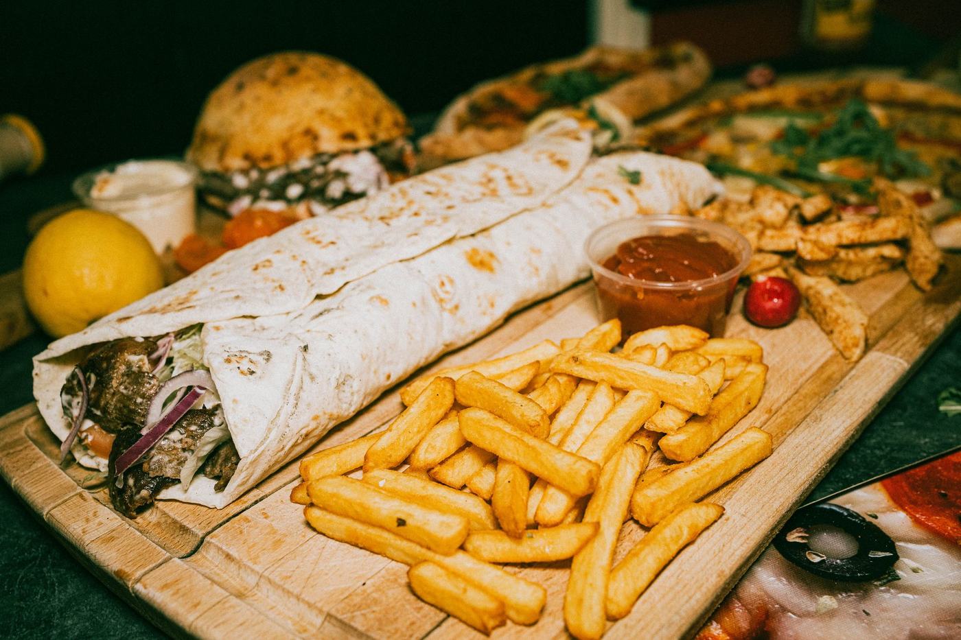Kebabrulle med pommes